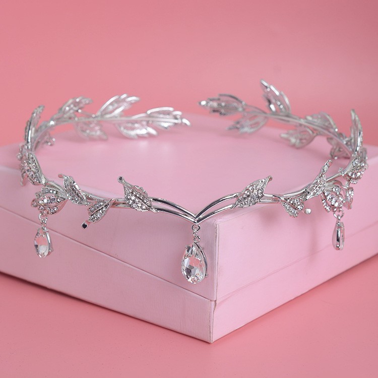 Pha Lê Sang Trọng Thái Cô Dâu  - đánh giá và giá Aerith Cosplay Prop