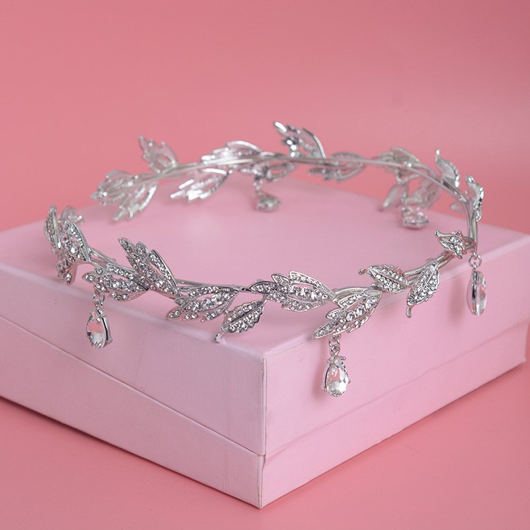 Pha Lê Sang Trọng Thái Cô Dâu  - đánh giá và giá Aerith Cosplay Prop