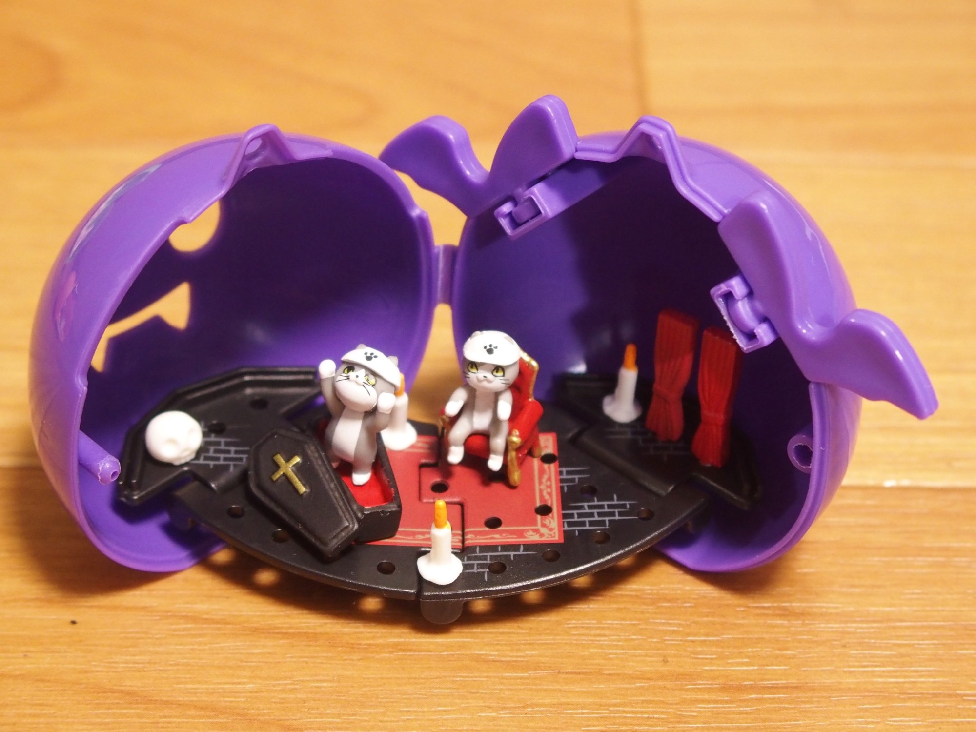 Tarlin capsule toys kawaii 2-w - đánh giá và giá Cosplay Bat Prop