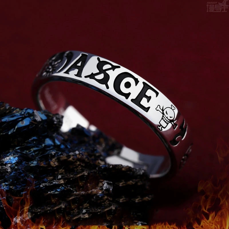 Anime ONE PIECE Trafalgar D Wa - đánh giá và giá Cosplay Prop Designer