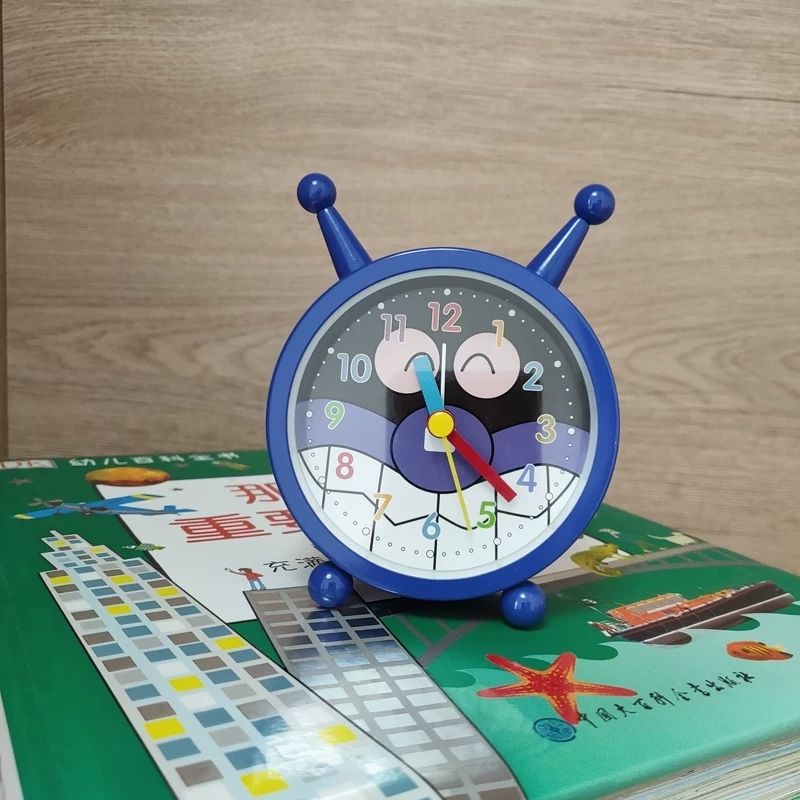 Anpanman Cute Alarm Clock Stud - đánh giá và giá Free Cosplay Prop Patterns